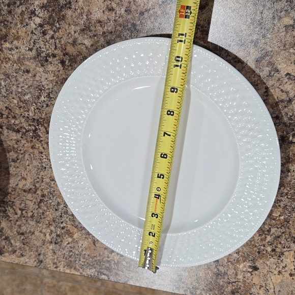 Plates - Picture 4 of 5